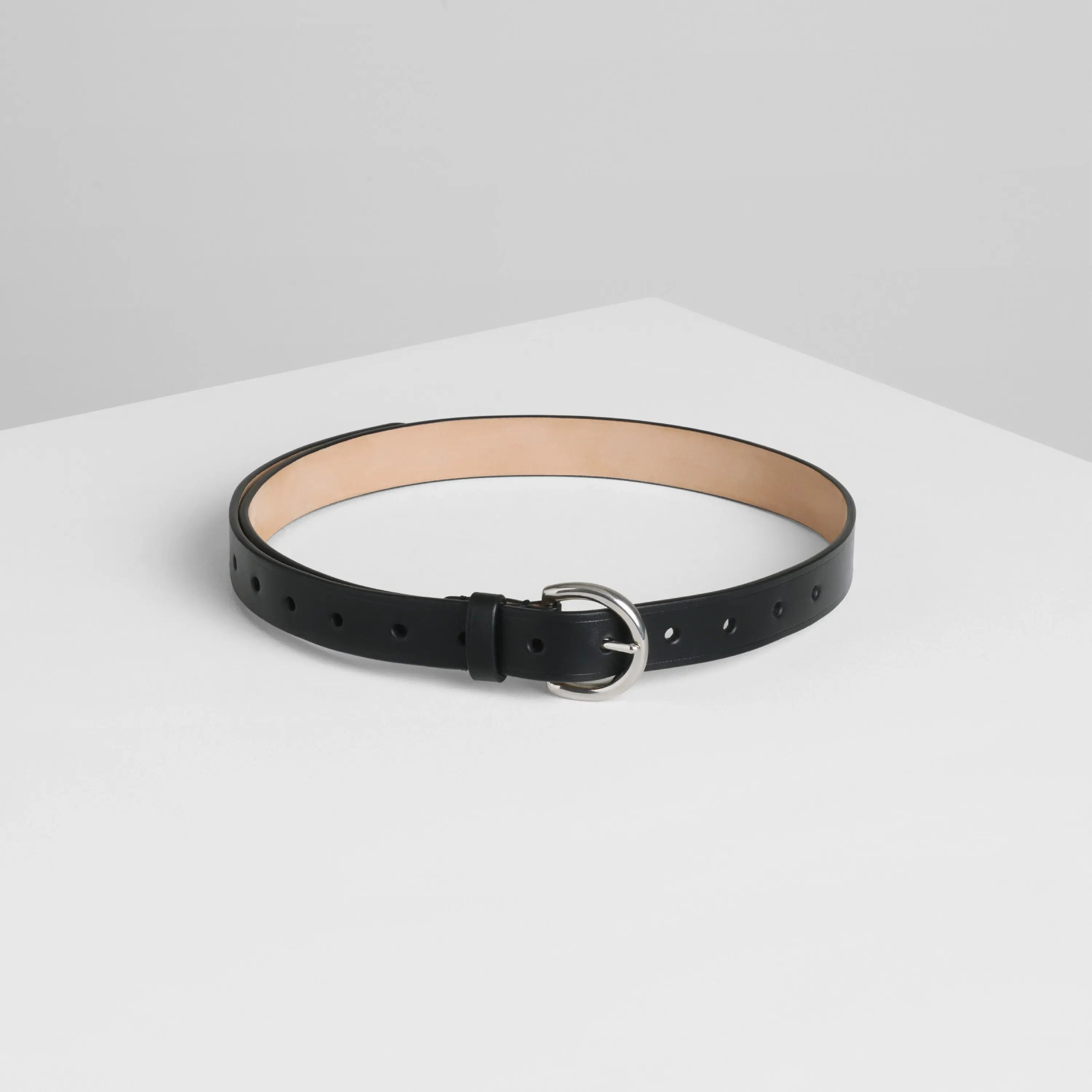 関送込*PHOEBE PHILO*ラウンドバックルベルト 25MM PHOEBE PHILO | ROUND BUCKLE BELT 25MM | BLACK LEATHER WITH