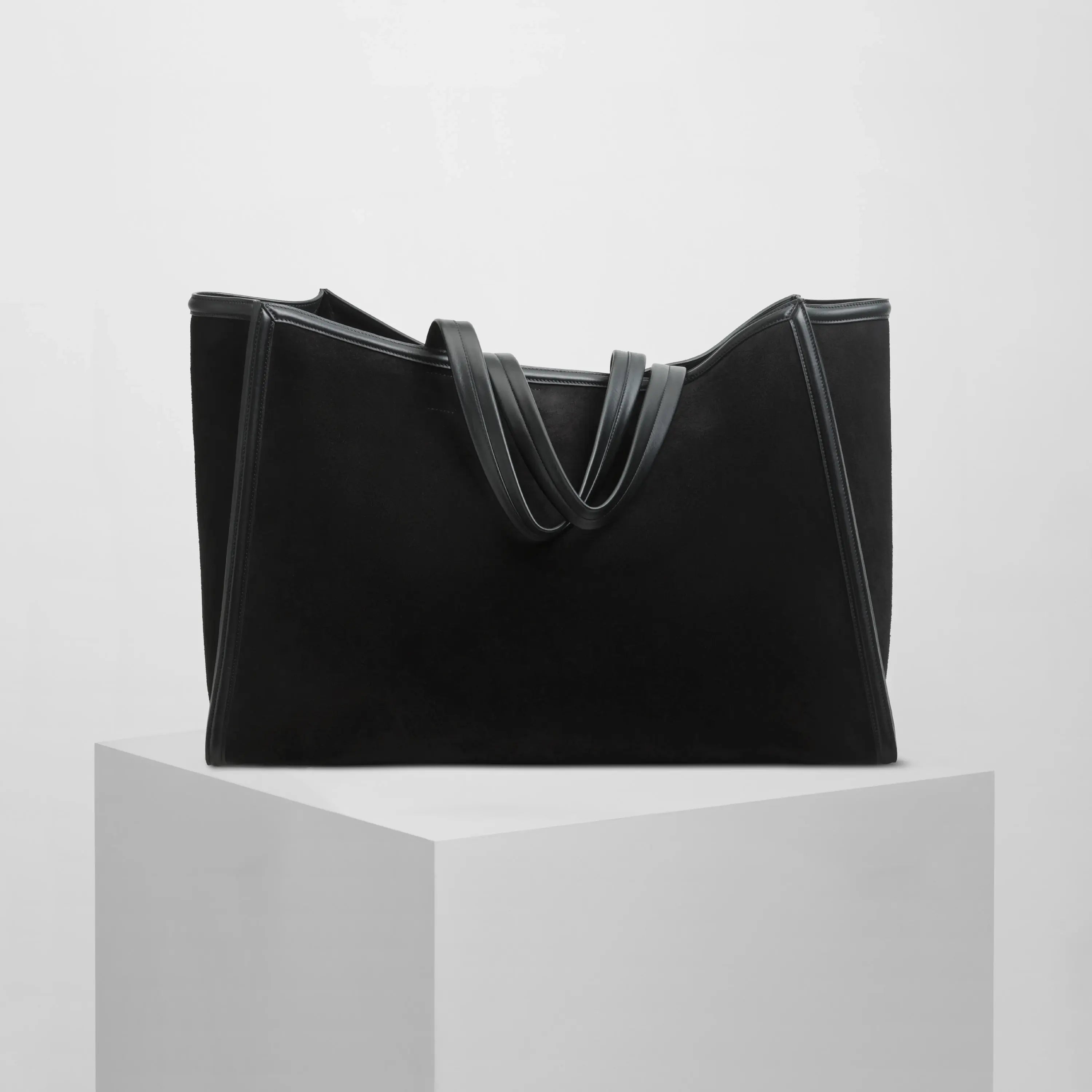 【大容量&お洒落】PHOEBE PHILO POT CABAS レザー トートバッグ PHOEBE PHILO | POT CABAS | BLACK LEATHER