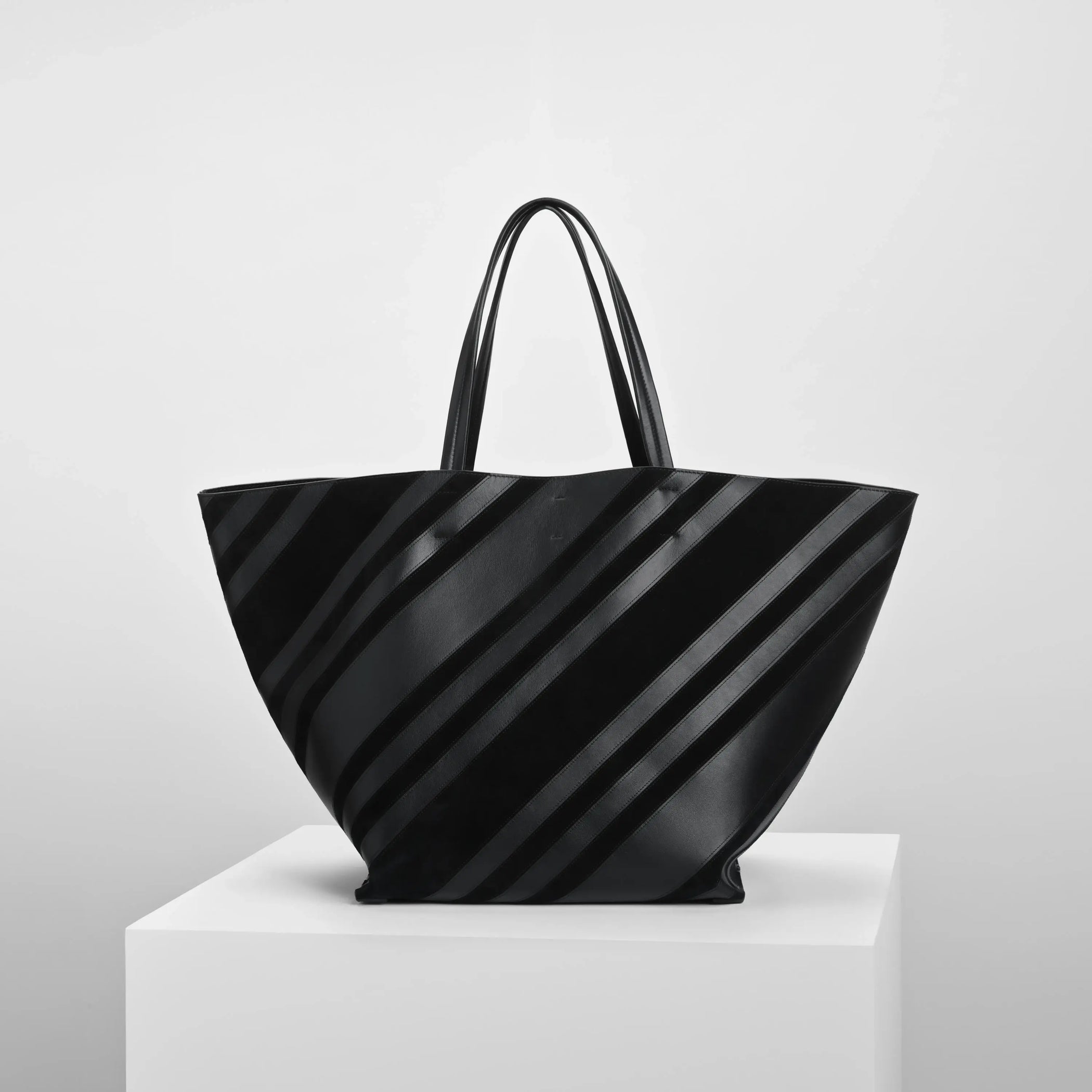 海外希少【PHOEBE PHILO】ポットカバショルダーバッグ 2カラー PHOEBE PHILO | PRODUCTS