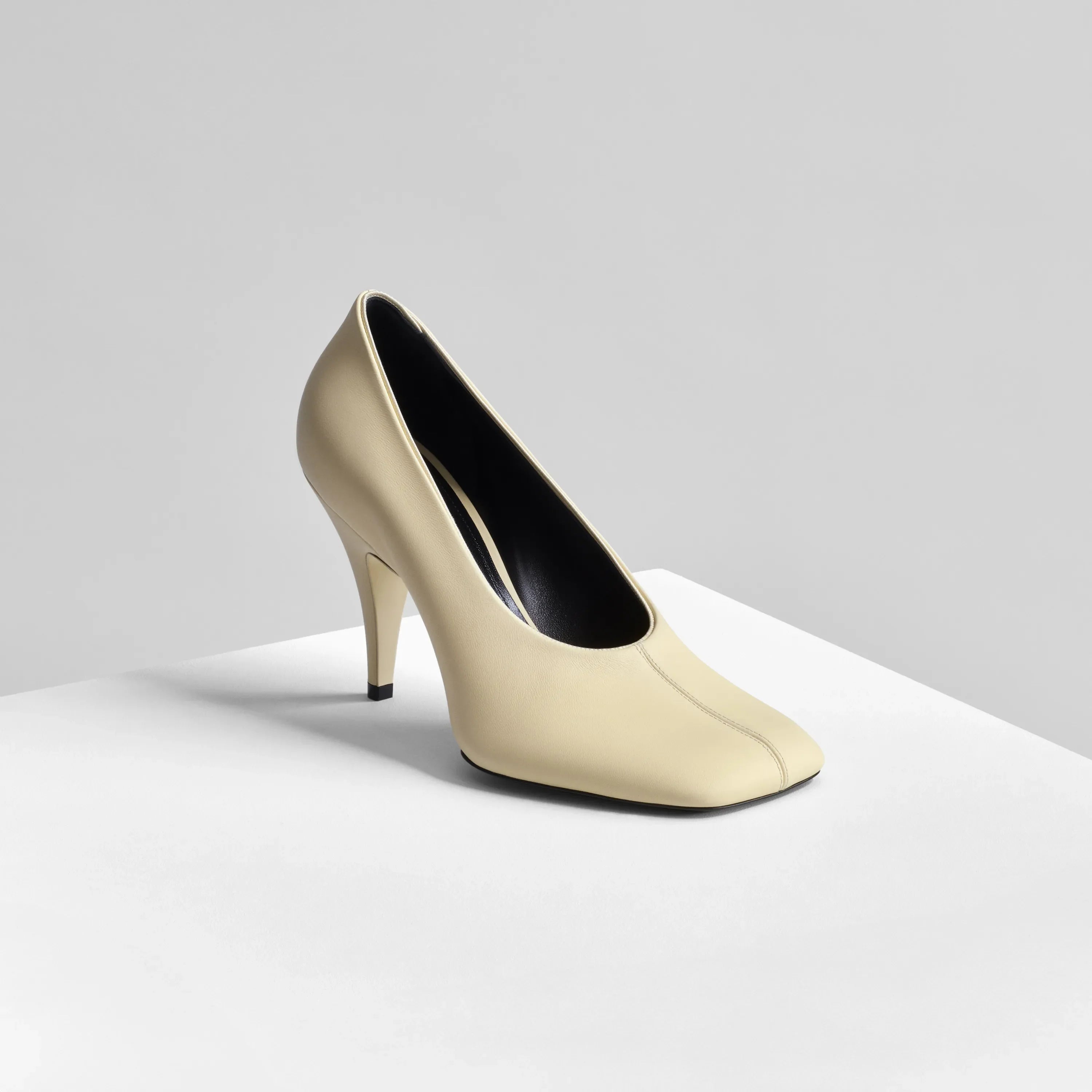 洗練された大人の【PHOEBE PHILO】ソフト アンクルブーツ 90 PHOEBE PHILO | SOFT PUMP 90 | STUCCO LEATHER