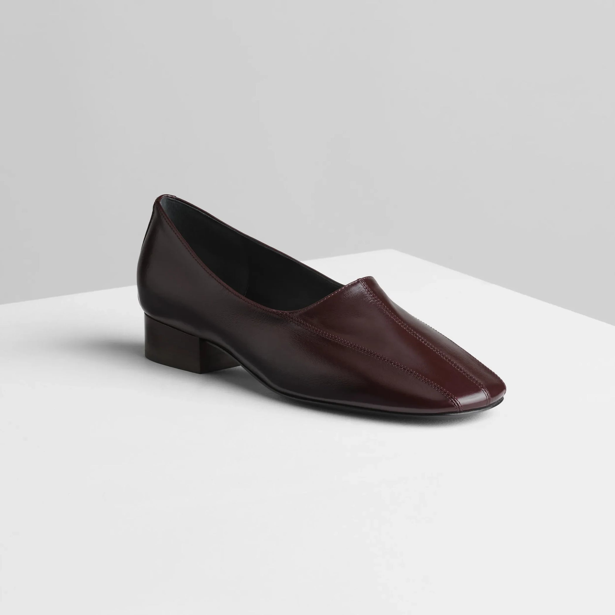 PHOEBE PHILO クラブスリッパ(ブラック/ブラウン) PHOEBE PHILO | CLUB SLIPPER | BLACK SHINY LEATHER