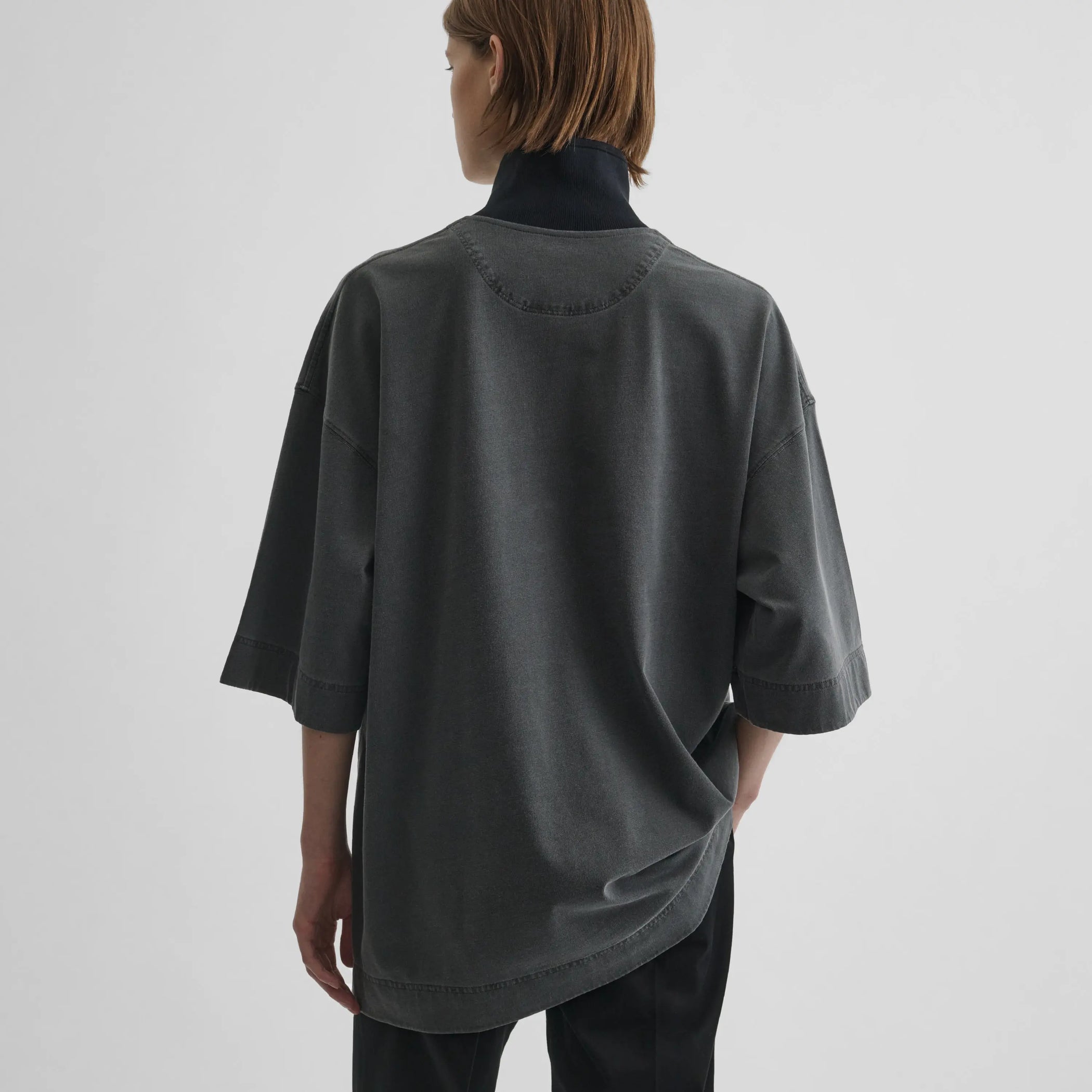 CUT COLLAR T-SHIRT | washed black cotton