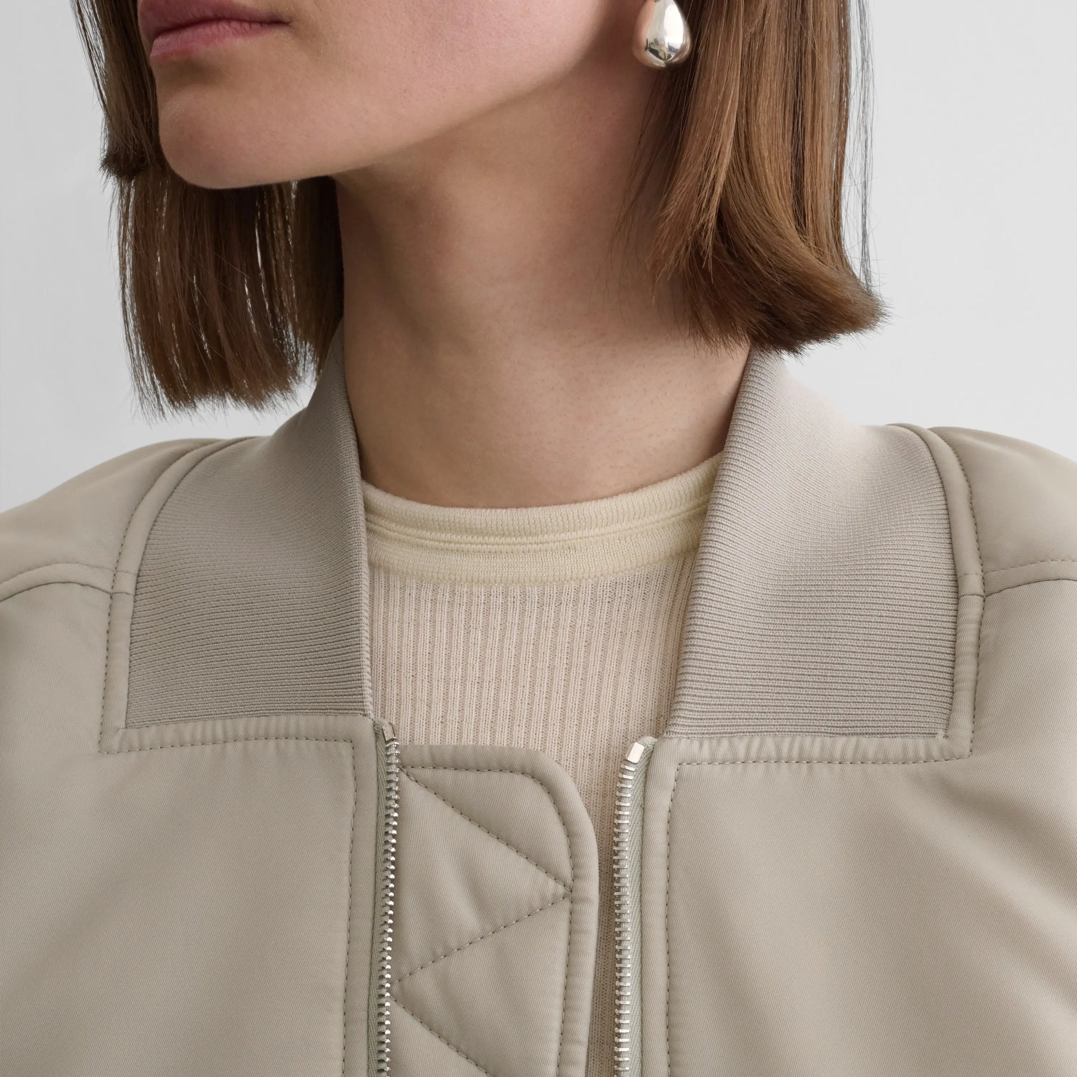BOMBER JACKET | mastic nylon