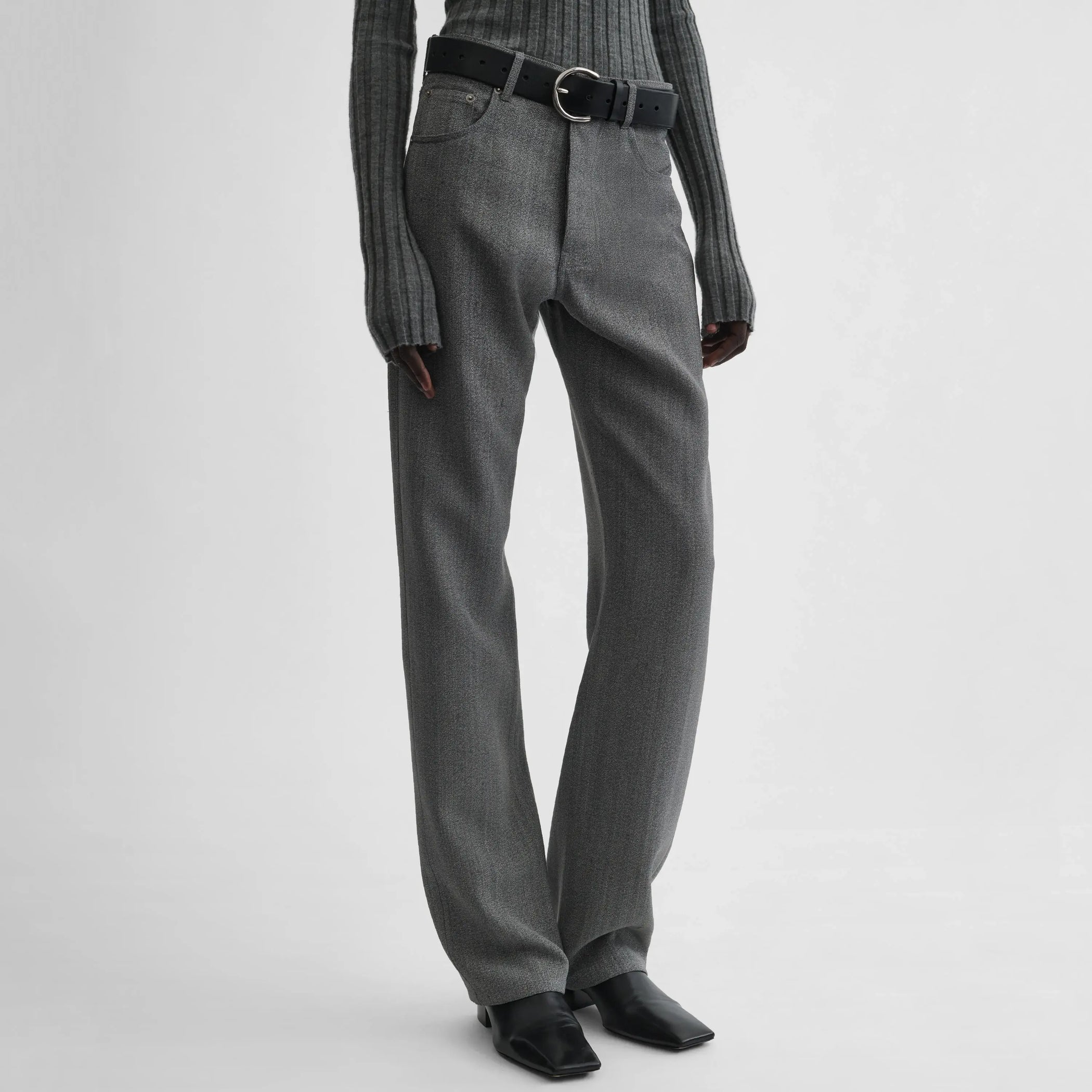 Front view of model wearing classic jeans in mist