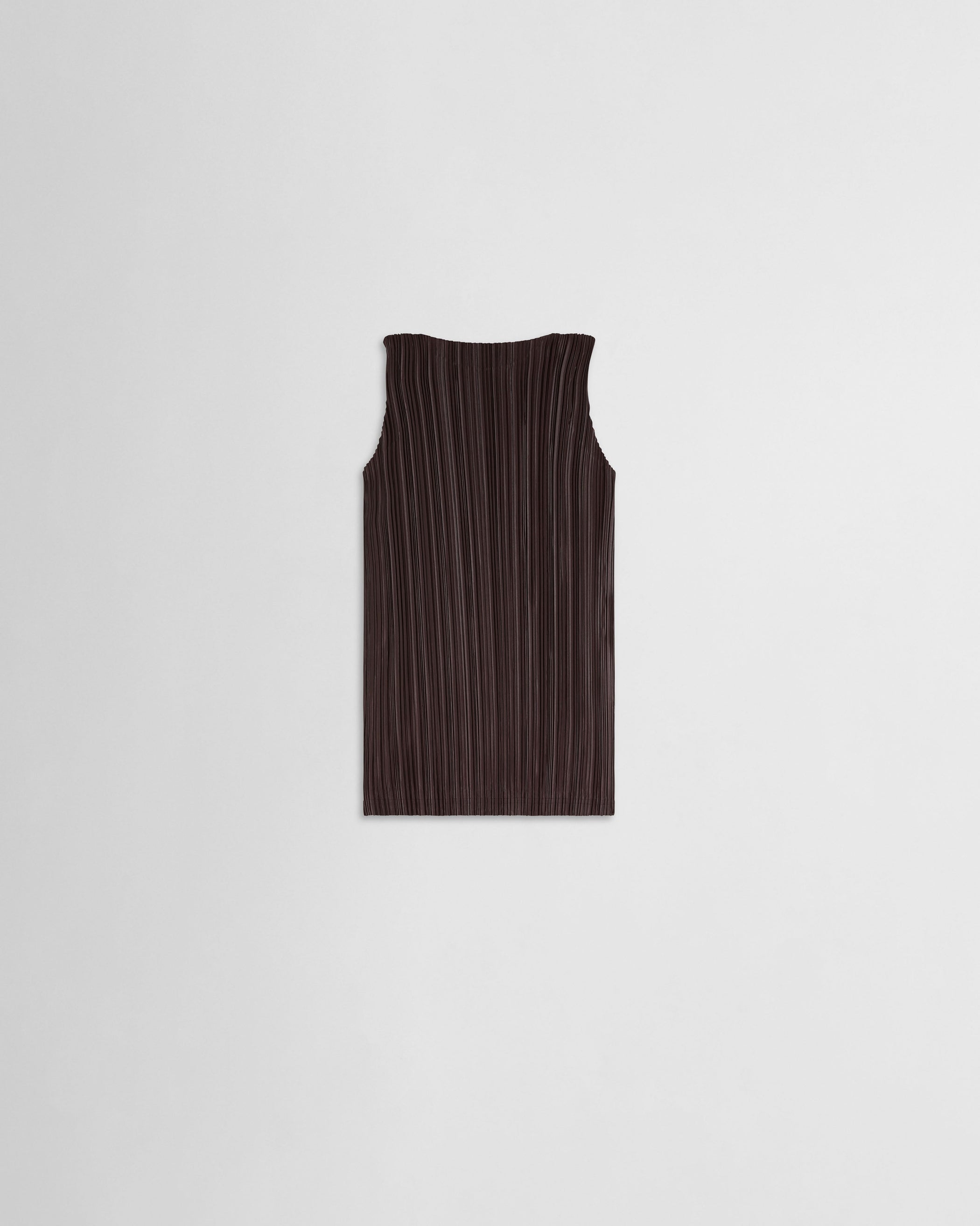 Flat back view of RAZOR PLEAT TANK in dark brown polyester